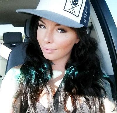 Photos: Christy Mack Documents Her Recovery After。